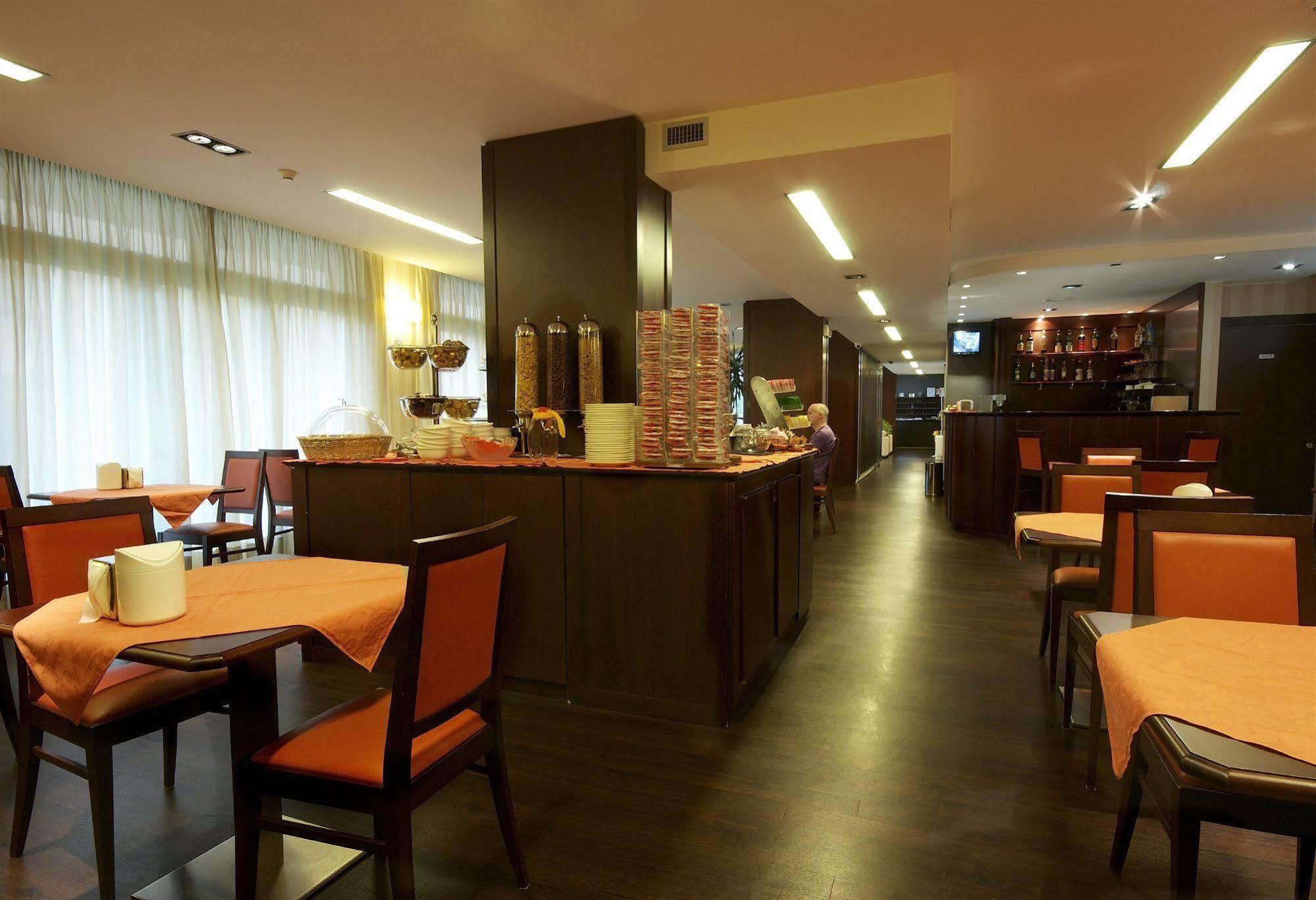 Hotel 2C Legnano Eksteriør bilde