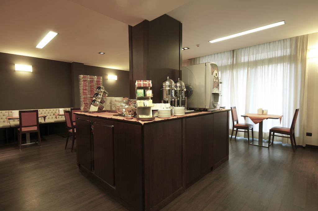 Hotel 2C Legnano Eksteriør bilde